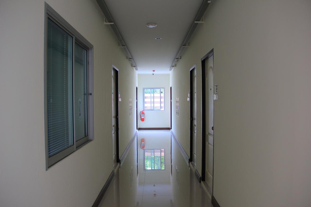 Thani Residence Chonburi Buitenkant foto