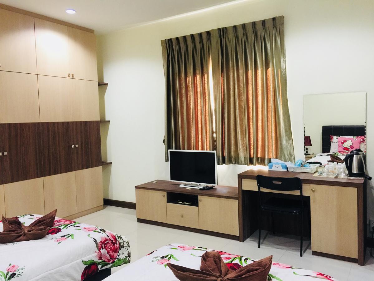 Thani Residence Chonburi Buitenkant foto