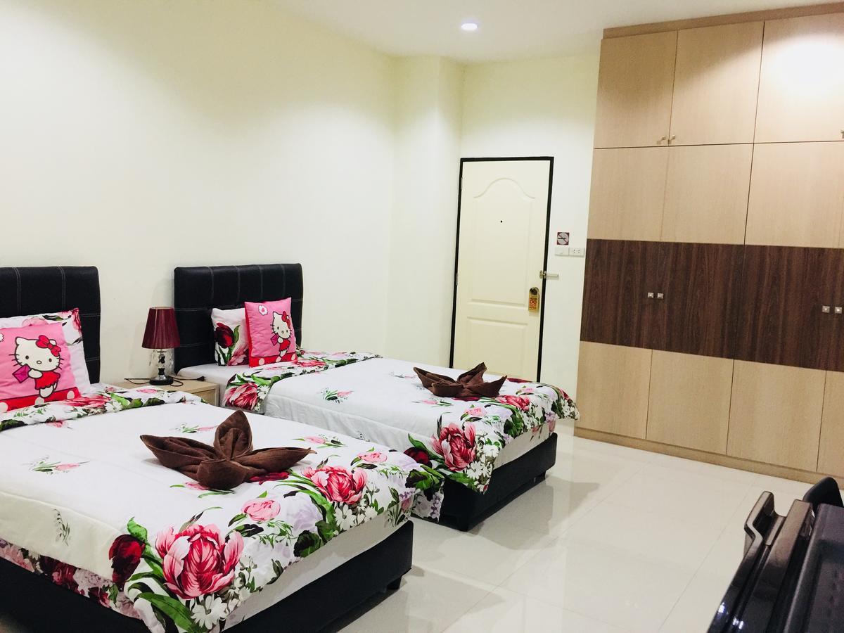 Thani Residence Chonburi Buitenkant foto