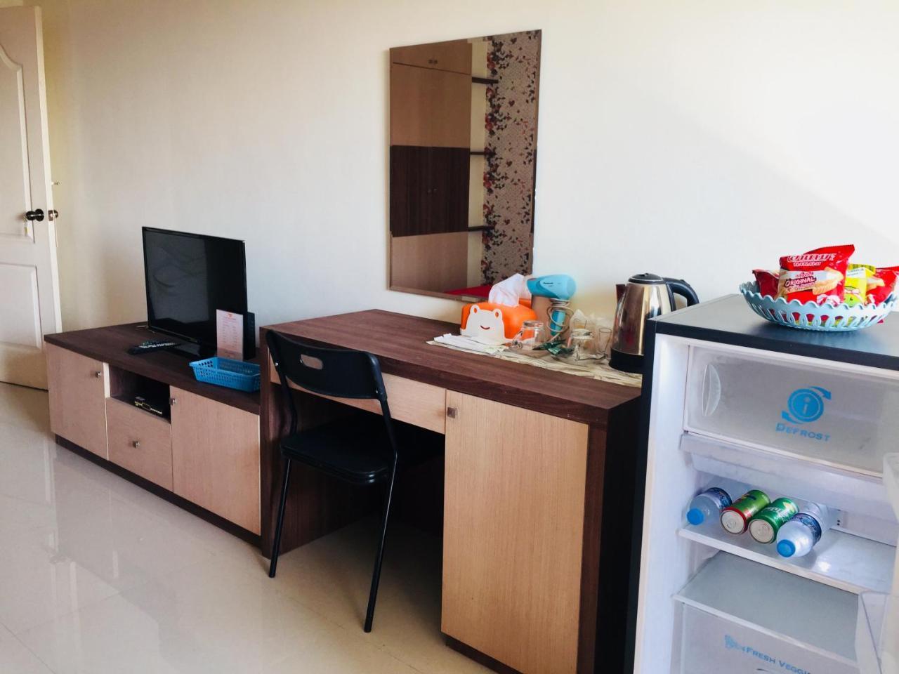 Thani Residence Chonburi Buitenkant foto