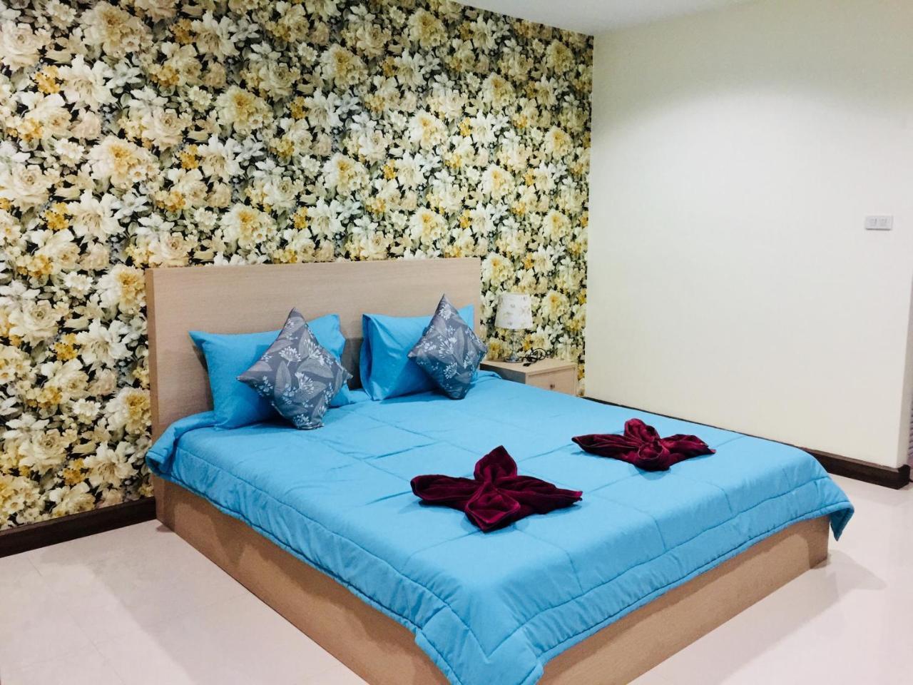 Thani Residence Chonburi Buitenkant foto