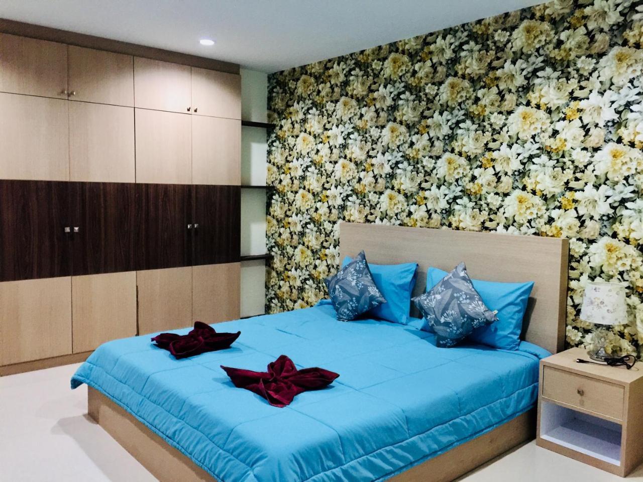 Thani Residence Chonburi Buitenkant foto